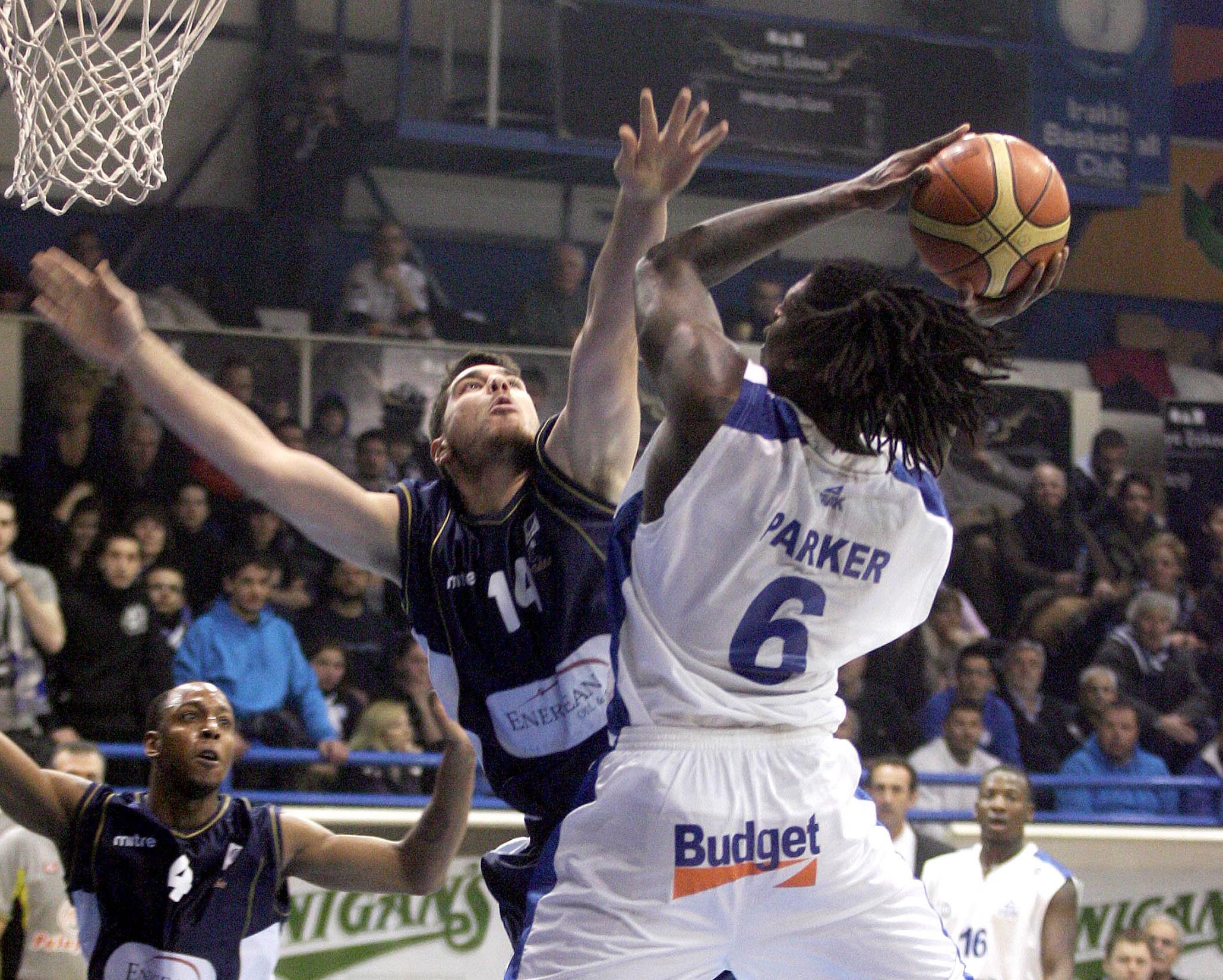 Πίστη για σωτηρία του Ηρακλή από τον MVP, Σμους Πάρκερ