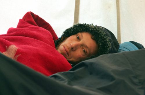 Οι μετανάστες απεργοί πείνας «είναι οι μάρτυρες της Ελλάδας», αναφέρει ο Guardian