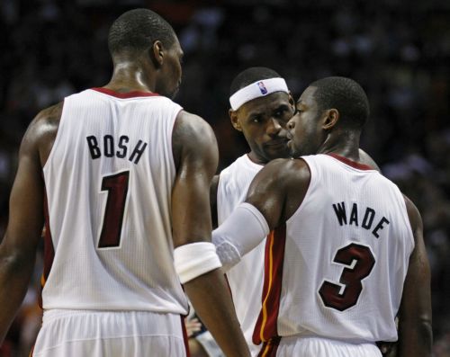 Οι Χιτ συνέτριψαν στο Μαϊάμι τους Σπερς με 110-80