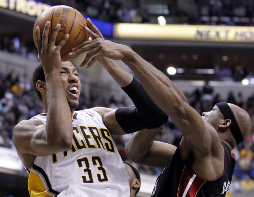 Με σόου Γουέιντ νίκησαν οι Χιτ στην Ιντιανάπολη