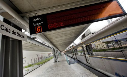 «Μπλακ άουτ» στα μέσα μεταφοράς της Πορτογαλίας κόντρα στις περικοπές μισθών