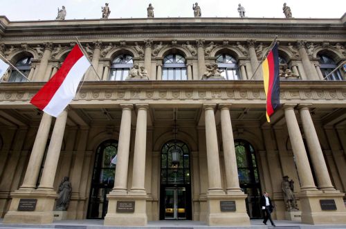 Στο κόκκινο οι ευρωπαϊκές αγορές, μεικτά πρόσημα στη Γουόλ Στριτ την Τετάρτη