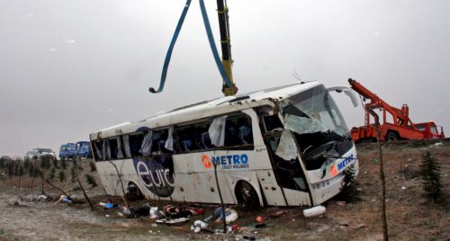 Έλληνες νεκροί και τραυματίες σε τροχαίο με λεωφορείο με προορισμό την Πόλη