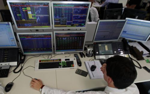 Διακανονισμό του ελληνικού χρέους ακόμη και στο β’ εξάμηνο φέρεται να εξετάζει η ΕΕ