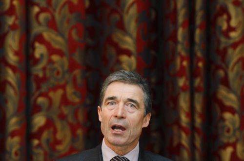 Αποκλείει στρατιωτική επέμβαση στη Λιβύη το ΝΑΤΟ