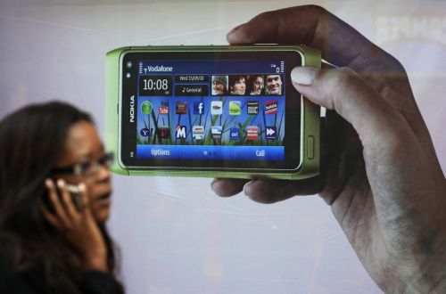 Nokia Windows Phone εναντίον iPhone και Android