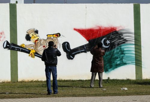 Συγκρούσεις στη δυτική Λιβύη, «κυβέρνηση» σχηματίζει πρώην υπουργός στα ανατολικά