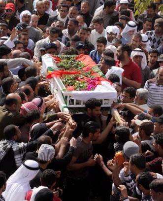 Φόβοι για νέο κύκλο αίματος στις κηδείες των διαδηλωτών στο Μπαχρέιν