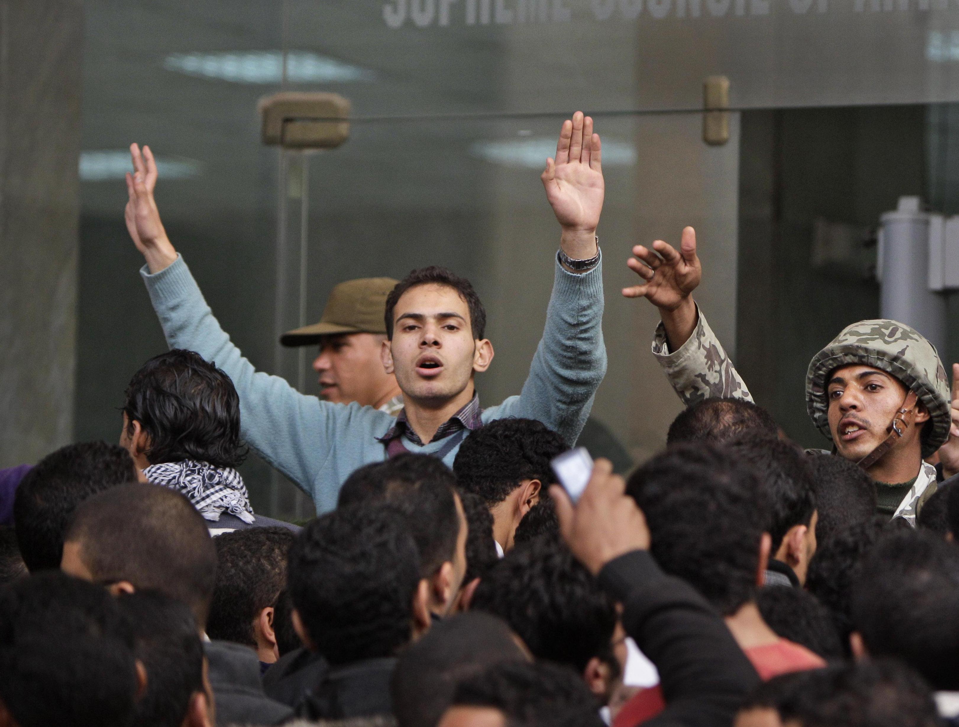 Δημοψήφισμα για τις συνταγματικές αλλαγές στην Αίγυπτο τους επόμενους δύο μήνες