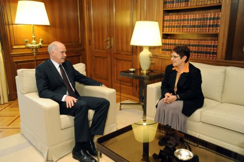 Συνάντηση του Γ.Παπανδρέου με την Αλ.Παπαρήγα για την μεταναστευτική πολιτική