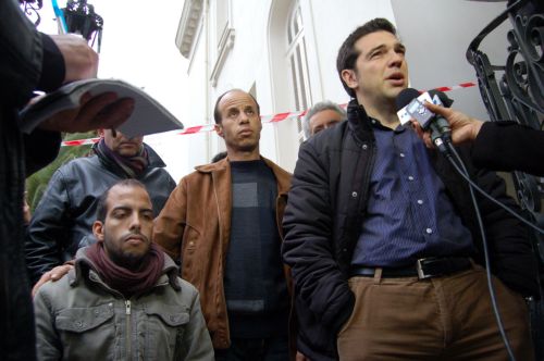 H κυβέρνηση παίζει με τους μετανάστες-απεργούς πείνας, λέει ο Αλέξης Τσίπρας