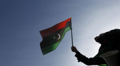 «Θα πολεμήσουμε και θα νικήσουμε» το μήνυμα Καντάφι σε υποστηρικτές του στην Τρίπολη