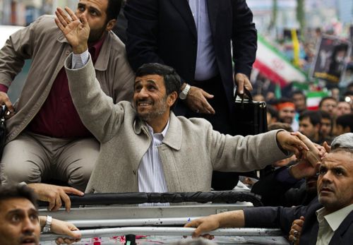 Αναδύεται μία νέα ισλαμική Μέση Ανατολή, δηλώνει ο Αχμαντινετζάντ