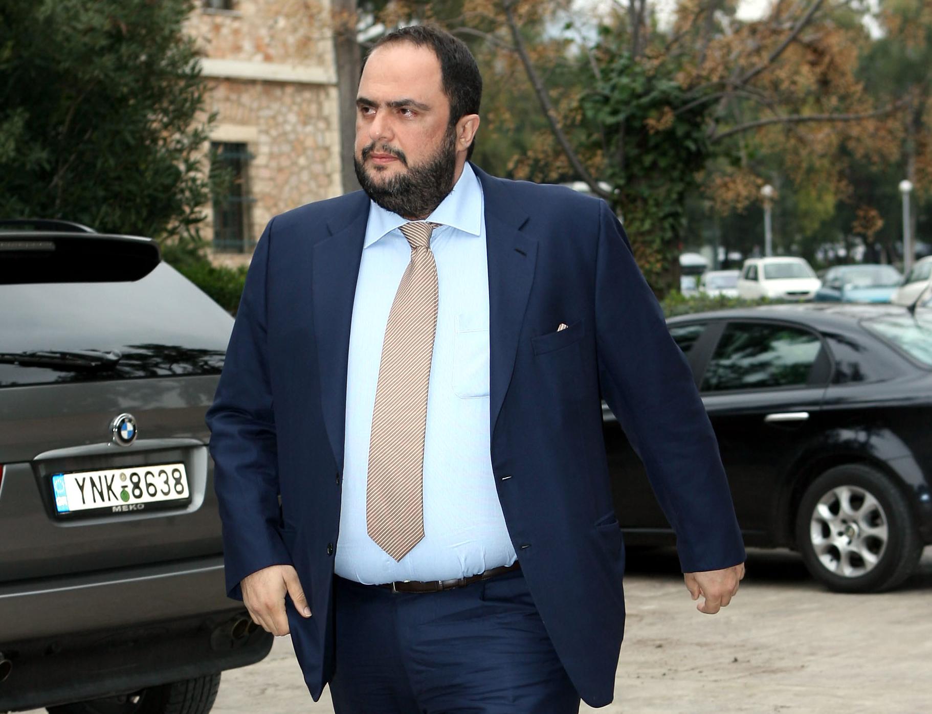 «Να κατεβάσω τον κόσμο του Ολυμπιακού στους δρόμους;»