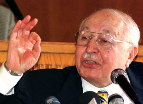 Πέθανε ο πρώην πρωθυπουργός της Τουρκίας Νετζμετίν Ερμπακάν