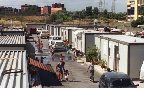 Τραγικός θάνατος στις φλόγες για τέσσερα παιδιά σε καταυλισμό Ρομά στη Ρώμη