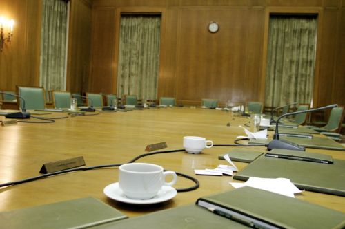 Οι αλλαγές στο σύστημα ανάθεσης δημοσίων έργων στην ατζέντα του Υπουργικού Συμβουλίου