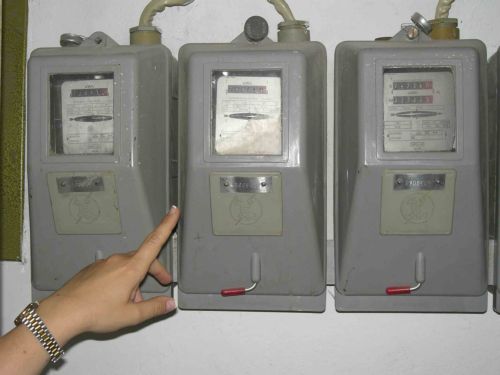 Τη δυνατότητα να καταχωρούν οι ίδιοι τις ενδείξεις του μετρητή δίνει η ΔΕΗ στους καταναλωτές