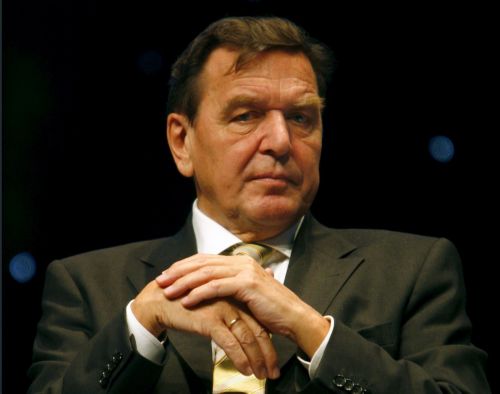 Σφοδρή κριτική του Γκ. Σρέντερ στην Άνγκελα Μέρκελ για την ελληνική κρίση