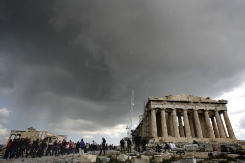 Μείωση 6,9% κατέγραψε το έλλειμμα τρεχουσών συναλλαγών το 2010