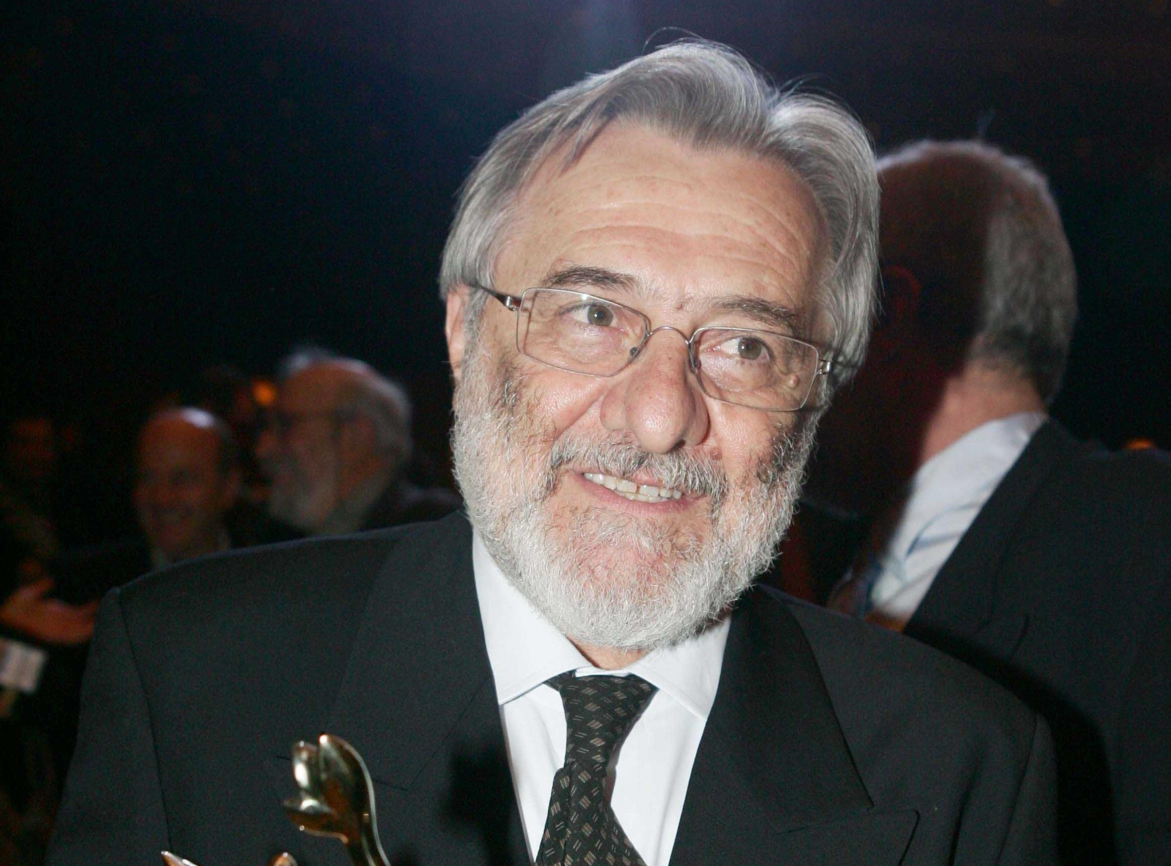 «Ο Θεός αγαπάει το χαβιάρι» η επόμενη ταινία του Γιάννη Σμαραγδή