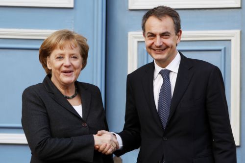 Το «Σύμφωνο Ανταγωνιστικότητας» επί τάπητος στη συνάντηση Μέρκελ – Θαπατέρο