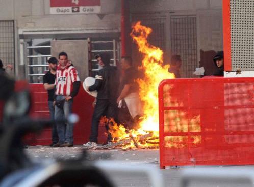 Από το αστυνομικό τμήμα της περιοχής τους θα βλέπουν τους αγώνες οι χούλιγκανς