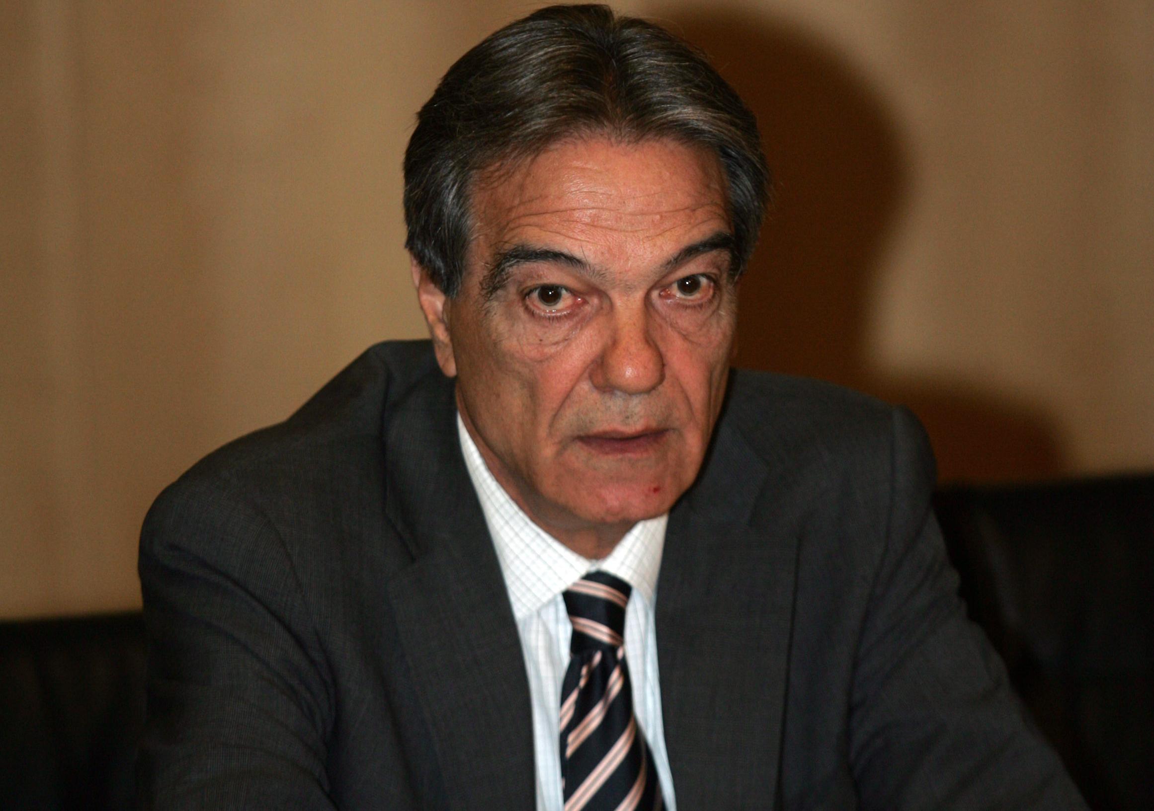 Καμία πρόσθετη επιβάρυνση για τους ημιυπαίθριους, διαβεβαιώνει ο Ν.Σηφουνάκης