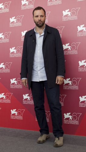 Ποιος είναι ο Γιώργος Λάνθιμος;