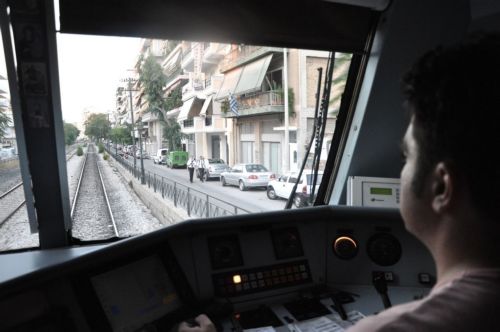 Εξαιρούνται οι μηχανοδηγοί από τις μετατάξεις στις αστικές συγκοινωνίες