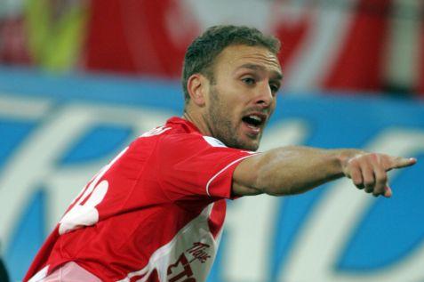 Διέψευσε ότι αποχωρεί από τον Ολυμπιακό ο Ρόμενταλ