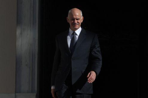 Τέλος στα σενάρια πρόωρων εκλογών επιχειρεί να βάλει ο πρωθυπουργός