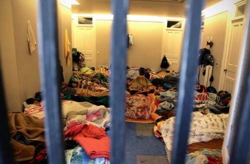 Εκπνέει το τελεσίγραφο προς τους μετανάστες απεργούς πείνας της Υπατίας