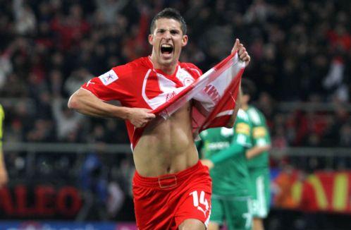 Ο Μαρινάκης τελειώνει με Μιραλάς και κρατάει Πάρντο στο Λιμάνι