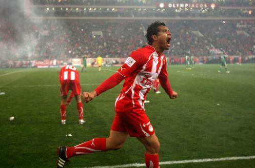 «Ευχαριστώ για τη βοήθεια με τον βάζελο» έγραψε ο Ντουντού