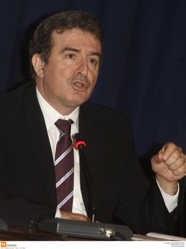 «Απαντάμε στην κρίση με ρευστότητα μέσω του ΕΤΕΑΝ» λέει ο Μιχ.Χρυσοχοΐδης