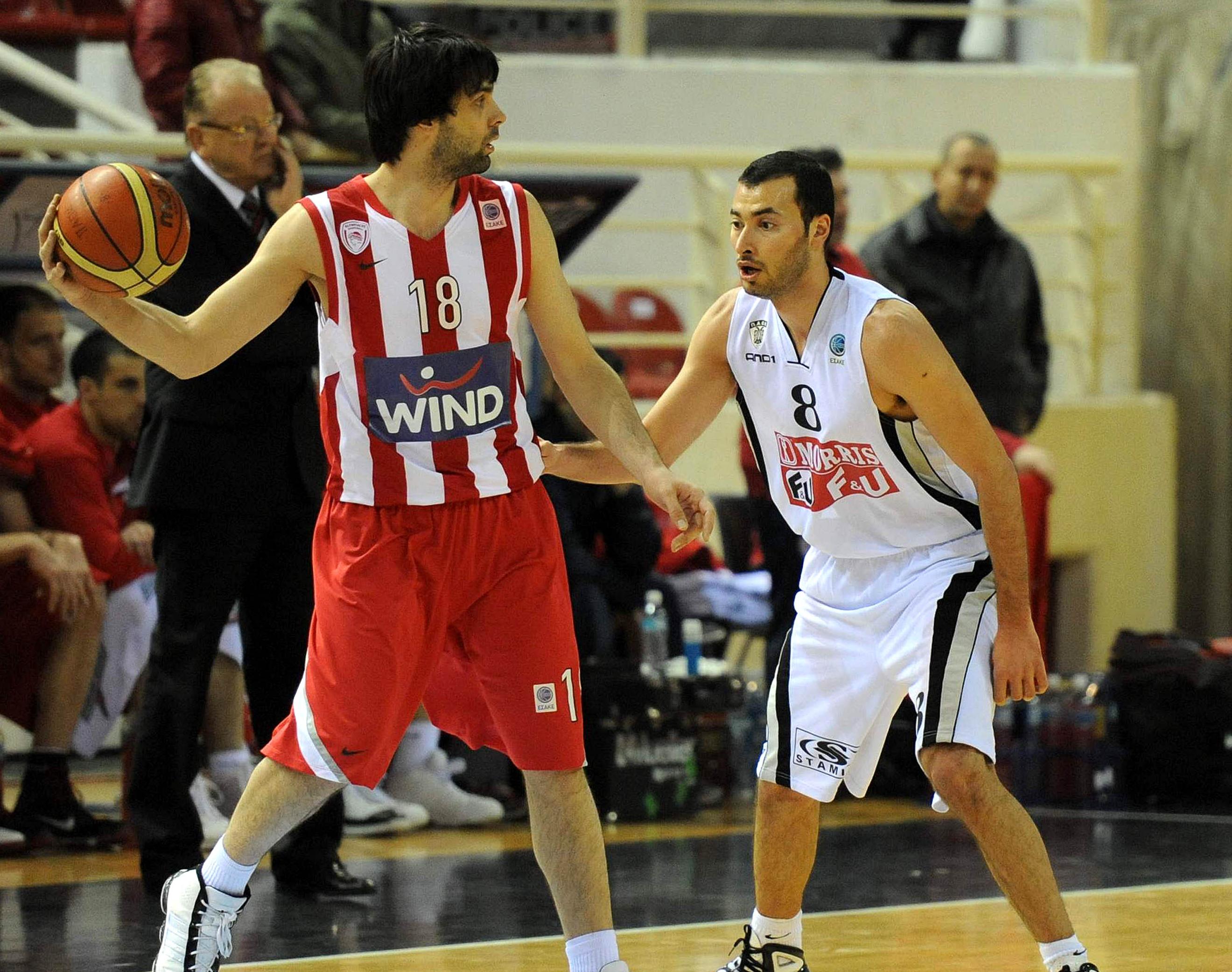 Περίπατος Ολυμπιακού στην Πυλαία και ΠΑΟ στο ΟΑΚΑ