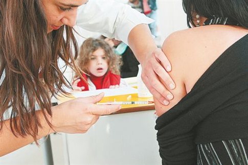 Ανησυχητικά τα στοιχεία για την εξάπλωση της γρίπης, αύξηση του αριθμού των θυμάτων