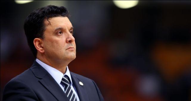 Εγγραφη σύσταση και πρόστιμο επιβλήθηκε στον Αγγέλου για το συμβάν με τον Φλεβαράκη