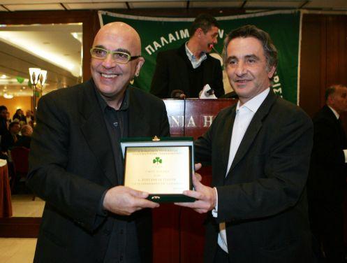 Υπεύθυνος δυσφήμισης του ποδοσφαίρου ο Μαρινάκης, σύμφωνα με τον Βεκρή