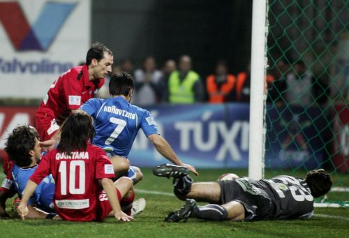 Δύο αμφισβητούμενα πέναλτι, δύο αποβολές για την Κέρκυρα και νίκη της Ξάνθης στο 96′