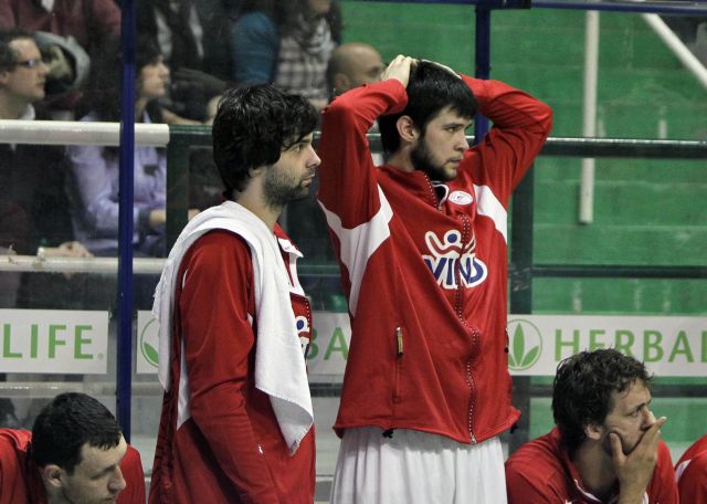 Στην κόψη του ξυραφιού ο Ολυμπιακός μετά τη δεύτερη ήττα του από τη Σιένα