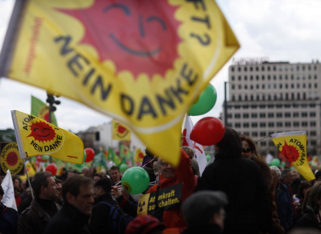 Ογκώδεις διαδηλώσεις στη Γερμανία κατά της χρήσης της πυρηνικής ενέργειας