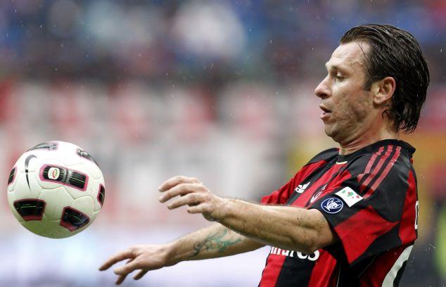 Αναπάντεχη ισοπαλία (1-1) για τη Μίλαν στο εντός έδρας ματς με την Μπάρι