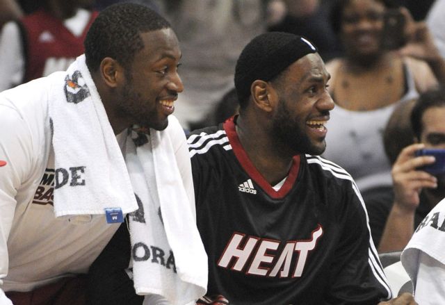 Οι Χιτ κέρδισαν τους Νάγκετς με πρωταγωνιστές τους Τζέιμς και Γουέιντ