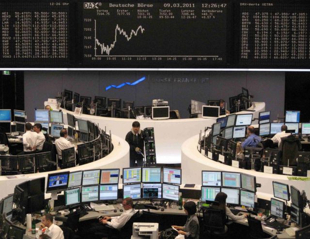 Στο κόκκινο οι ευρωπαϊκές αγορές και η Γουόλ Στριτ την Τετάρτη