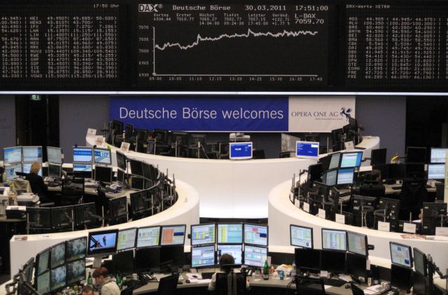 Άνοδος στα ευρωπαϊκά χρηματιστήρια και τη Γουόλ Στριτ την Τετάρτη