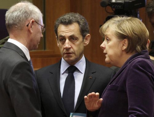 Κορυφώνονται οι διαπραγματεύσεις στην Ευρωζώνη για τα μέτρα κατά της κρίσης χρέους