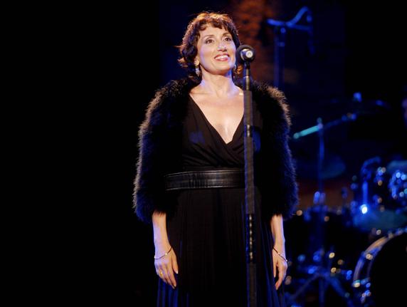 Για τον έρωτα τραγουδά στο Μέγαρο Μουσικής Αθηνών η Λουθ Κασάλ