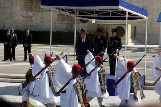 Με τη στρατιωτική παρέλαση κορυφώθηκαν οι εκδηλώσεις για την 25η Μαρτίου